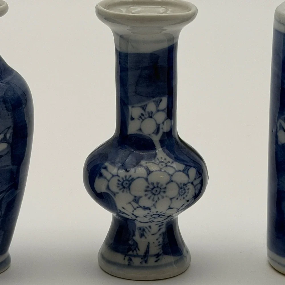 Set of 3‎ Blue and White Porcelain Miniature Bud Vases Cherry Blossom Floral